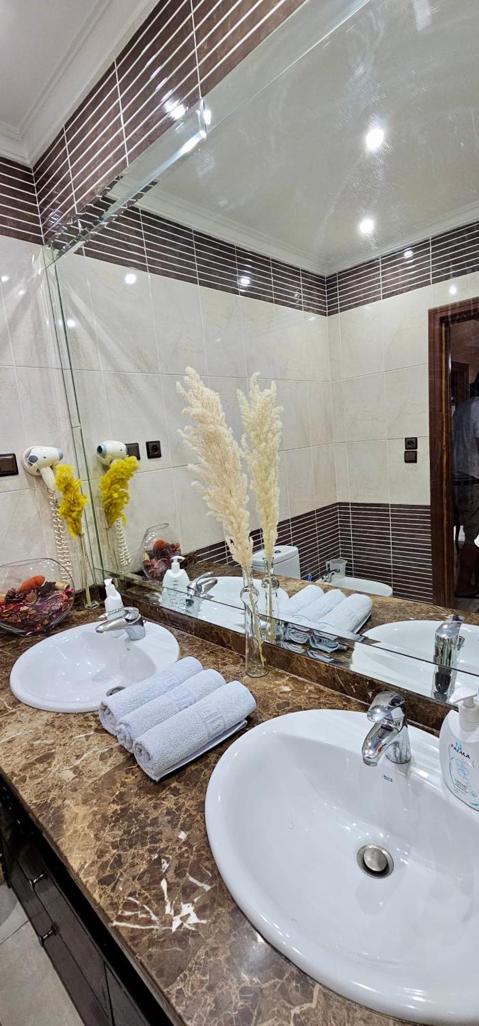 Luxury In Gueliz, Near The Majorelle Garden And Yves Saint Laurent Museum